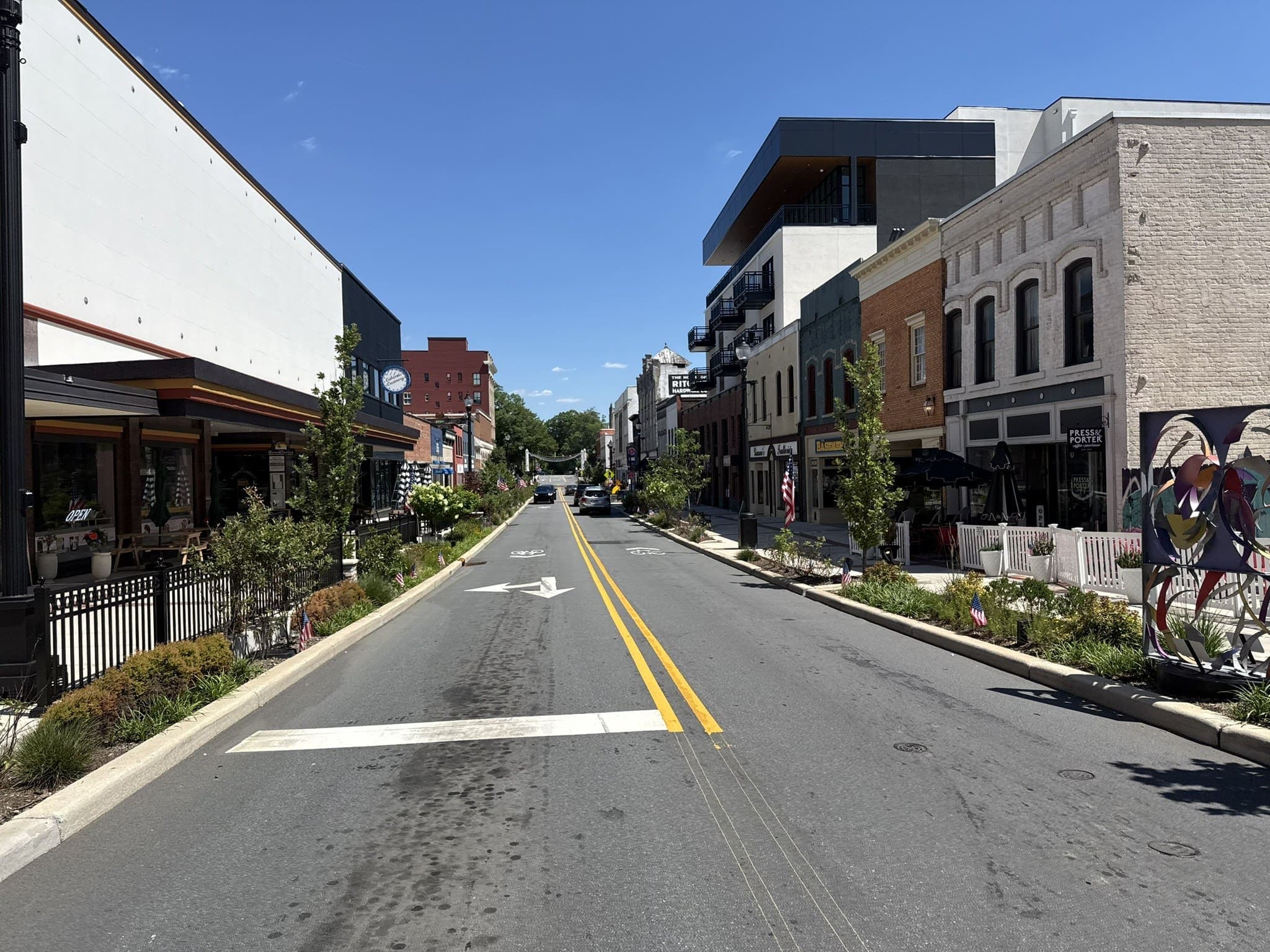 NC community street scene